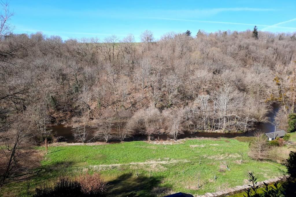 Studio Avec Vue Sur La Vezere 위제르슈 외부 사진